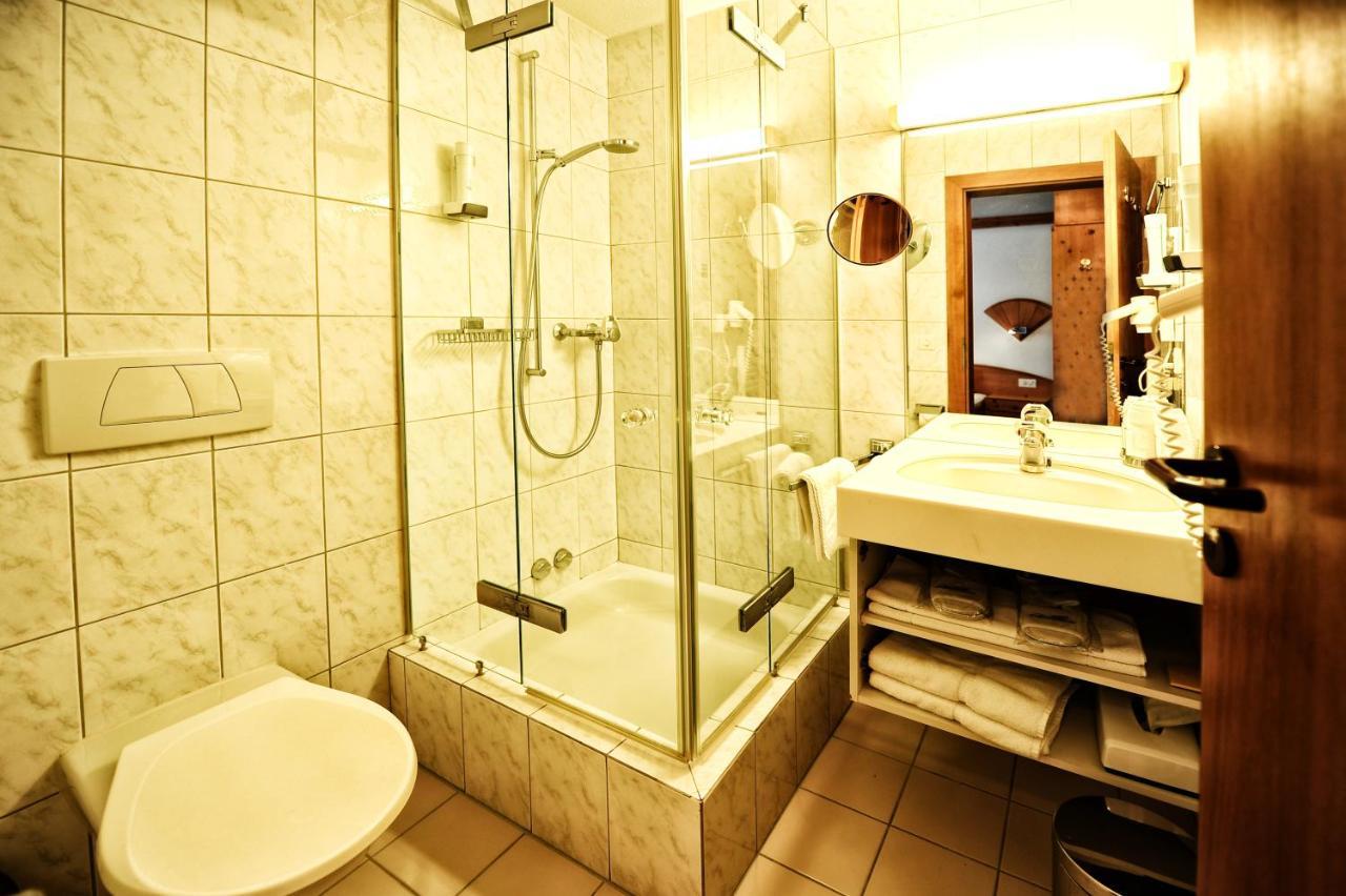 Country Wellnesshotel Buendnerhof Hotel 3*